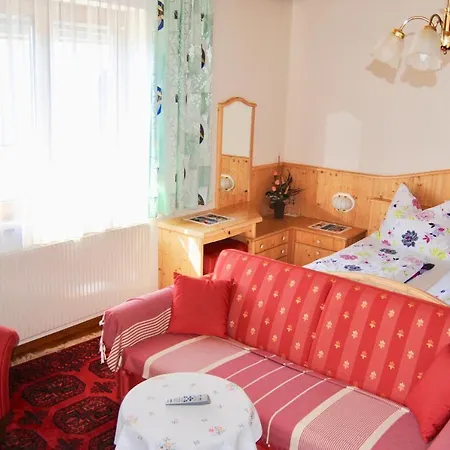 Fruehstueckspension Kirchenwirt Guest house Obervellach (Spittal an der Drau)