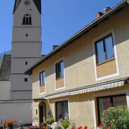 Fruehstueckspension Kirchenwirt Gasthuis Obervellach