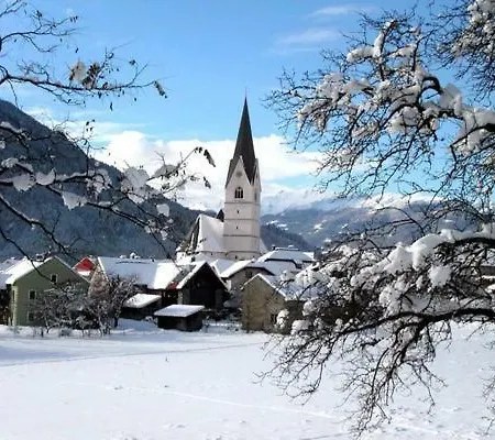 ゲストハウス Fruehstueckspension Kirchenwirt オーバーフェラッハ