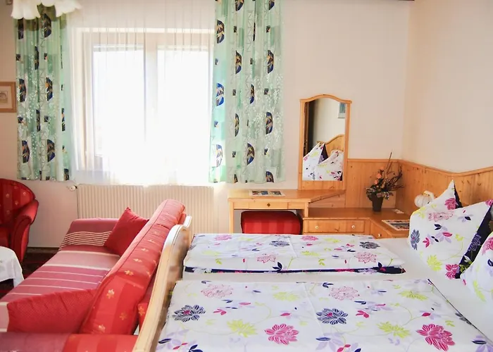 בית הארחה Fruehstueckspension Kirchenwirt