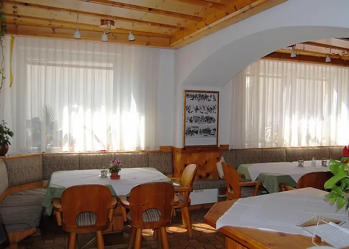 Fruehstueckspension Kirchenwirt בית הארחה